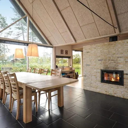 Gorgeous Home In Ebeltoft With Kitchen