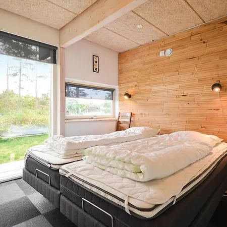 Gorgeous Home In Ebeltoft With Kitchen 別荘 *