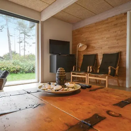 Gorgeous Home In Ebeltoft With Kitchen エーベルトフト